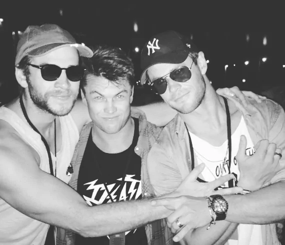Chris Hemsworth Brothers/Siblings