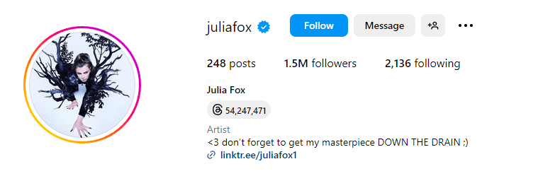 Julia Fox