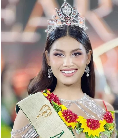 Cora Bliault, สาวงามที่อายุน้อยที่สุด, คว้ามงกุฎ Miss Earth Fire 2023