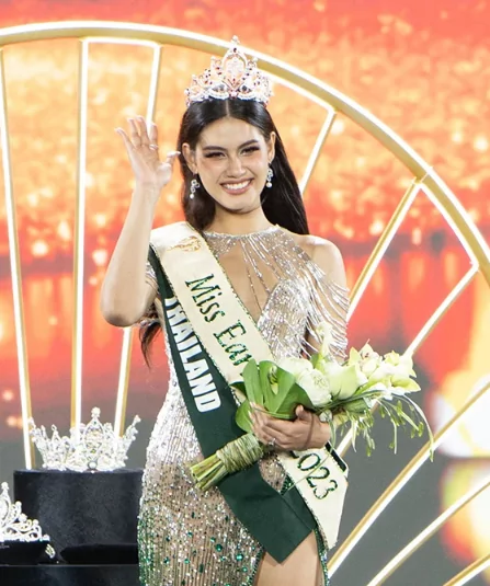 Cora Bliault, สาวงามที่อายุน้อยที่สุด, คว้ามงกุฎ Miss Earth Fire 2023